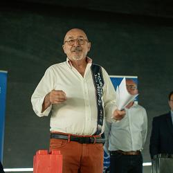 alain_dogimont-pose_premie_re_pierre.jpg